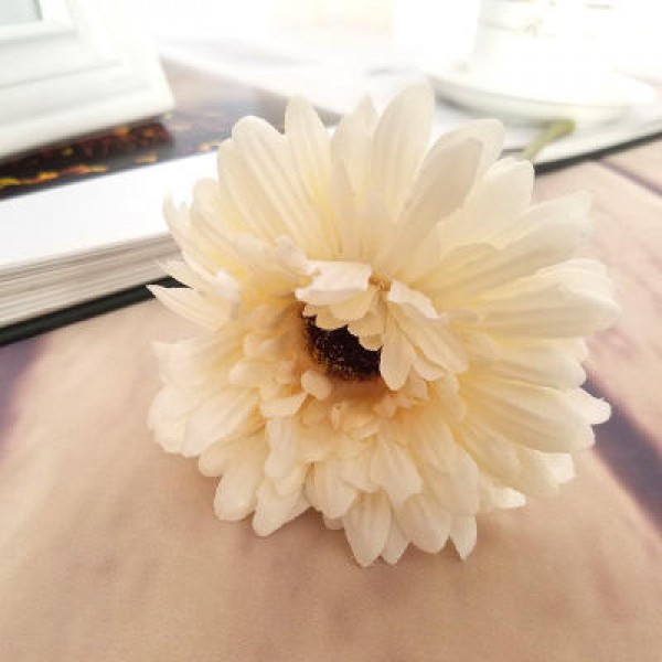 Artificial African Chrysanthemum Flower For Wedding Decorations Silk Daisy Fake Flower Party Home Festival Decor High Quality African Chrysanthemum Flower Wedding Artificial Silk Flower Decorations